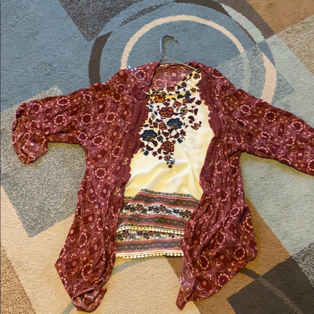 Kimono and sleeveless top